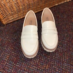 Journee Collection Women's White Loafers